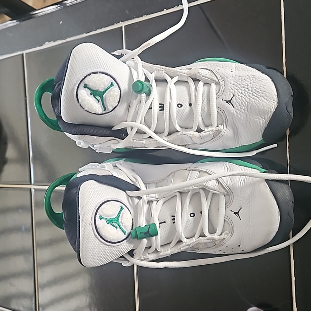 Jordan two3